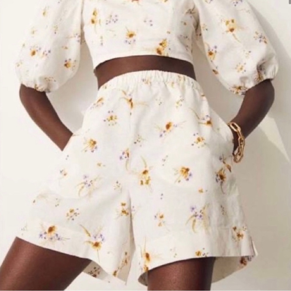 NWT H&M Floral Linen Blend Shorts